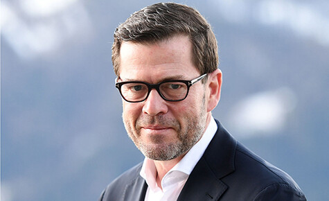 Guttenberg presse l'Europe à s'unir