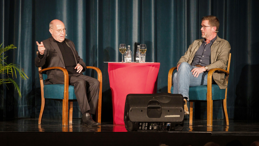 Gysi et Guttenberg : La solution à la division de l'Allemagne ?